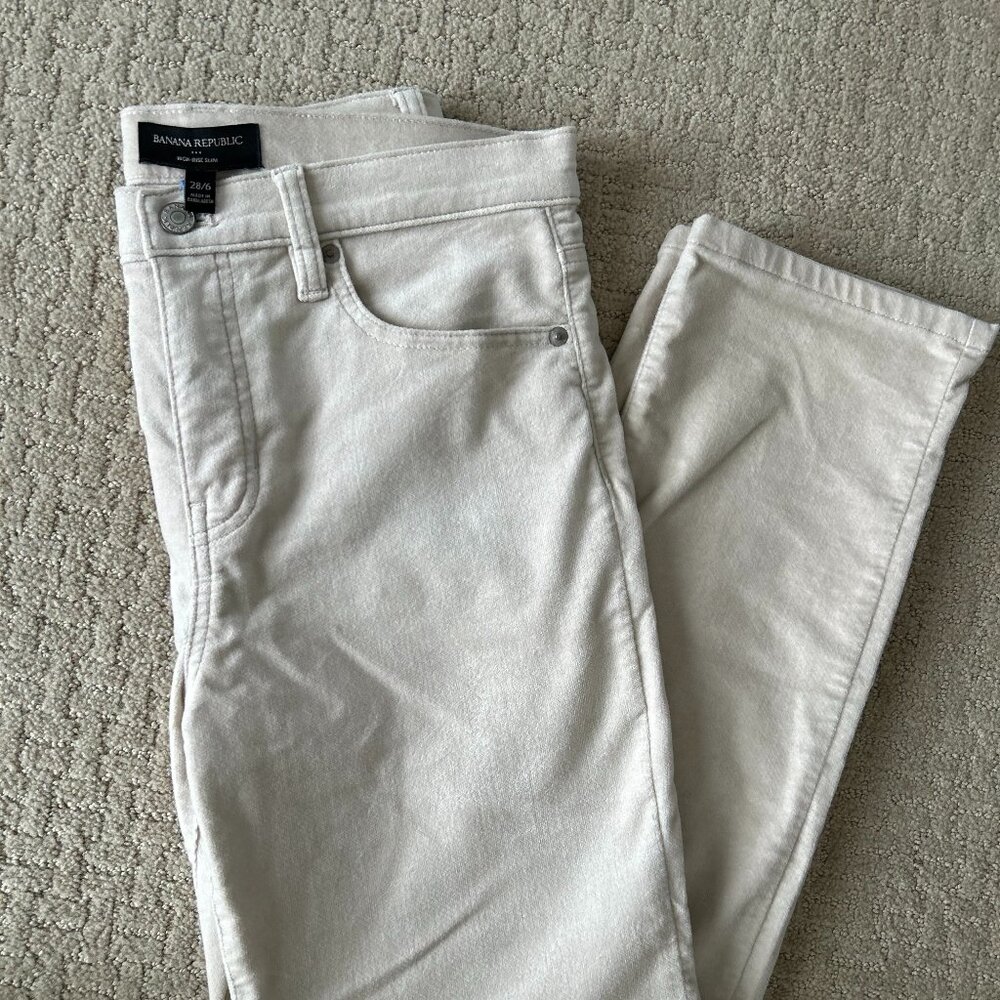 Banana Republic Factory High Rise Slim Velvet in Oatmeal Pants Size 28 - 6